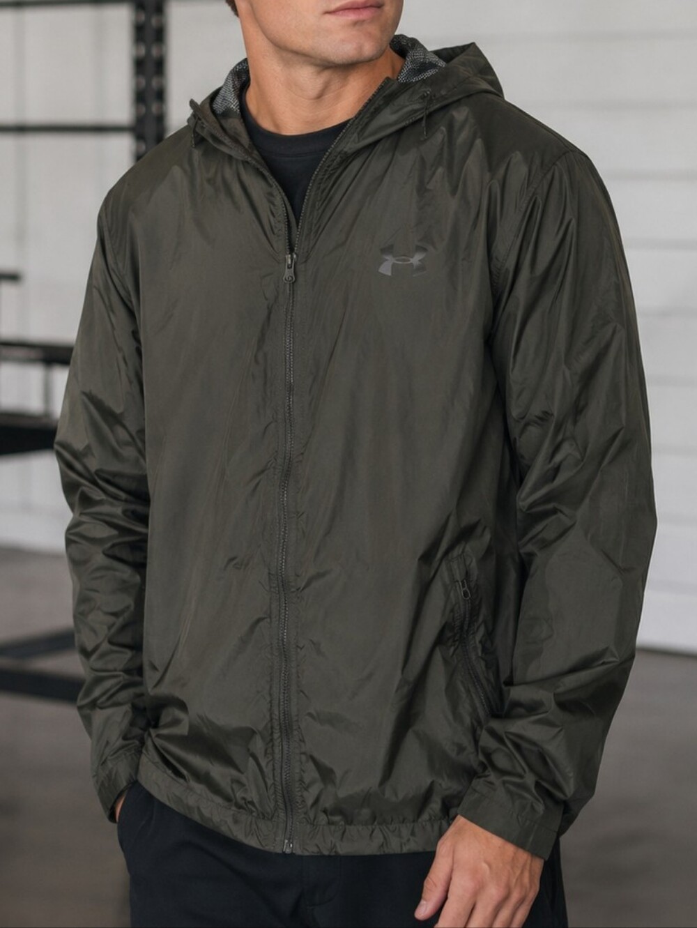 🦾 Under Armour Men's Hooded Windbreaker Jacket XL - Dark Olive 🫒